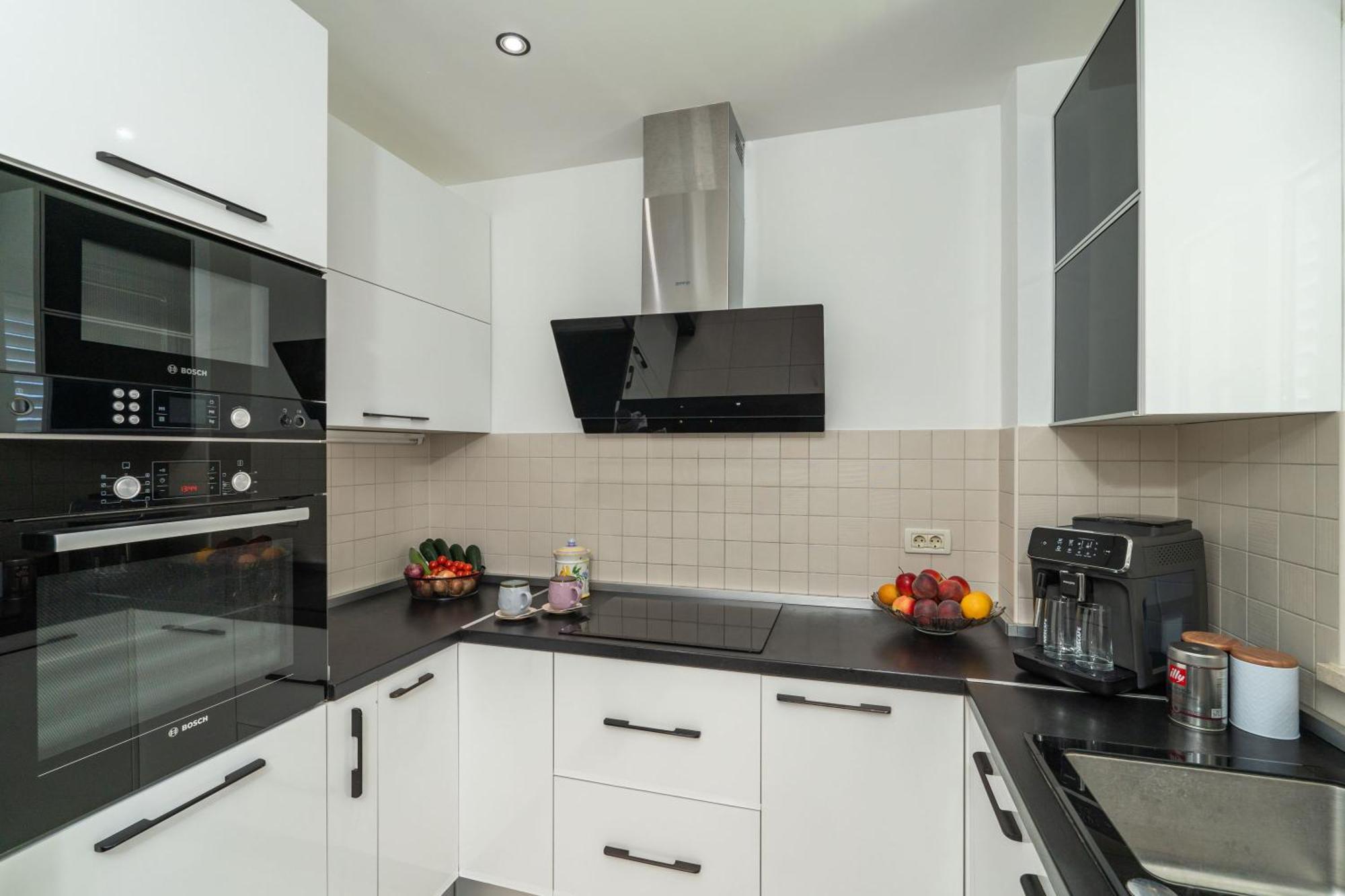 Seaview Elegance Apartment Затон Экстерьер фото