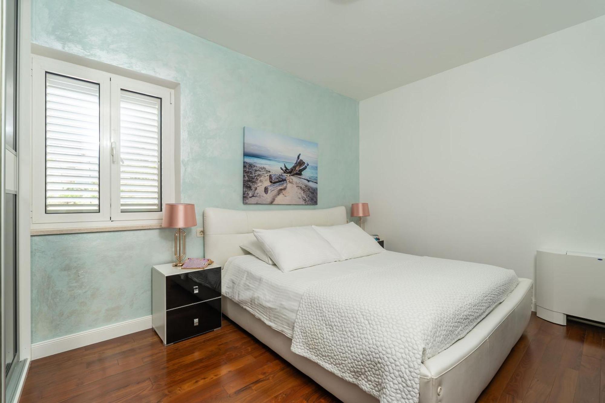 Seaview Elegance Apartment Затон Экстерьер фото